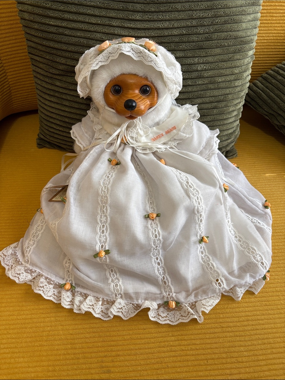 Raikes Bears vintage collectible  80s 2193/3000 wooden white dress rare toy lace